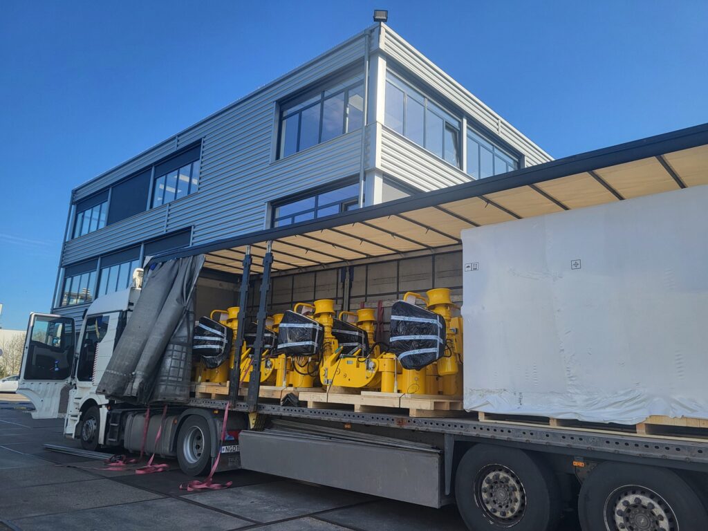 Off to Denmark: Another mooring system on the move!