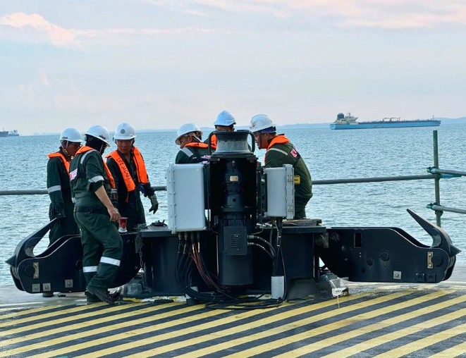 Efficient In-hook Loadcell Calibration LNG berth Malaysia