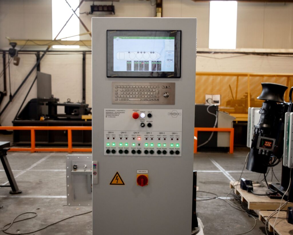 Commissioning of complete mooring system FSRU Toscana