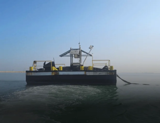 Mooring buoy with hooks Straatman